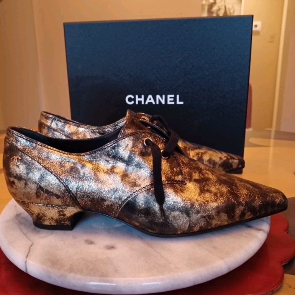CHANEL 18k Gold Laminated Chevre Lace Up Loafers